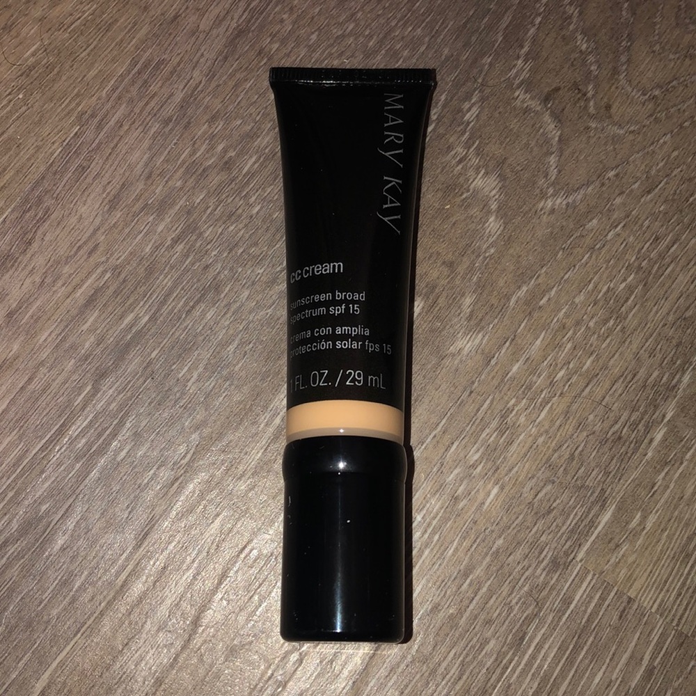 Mary Kay Sunscreen VERY LIGHT tint